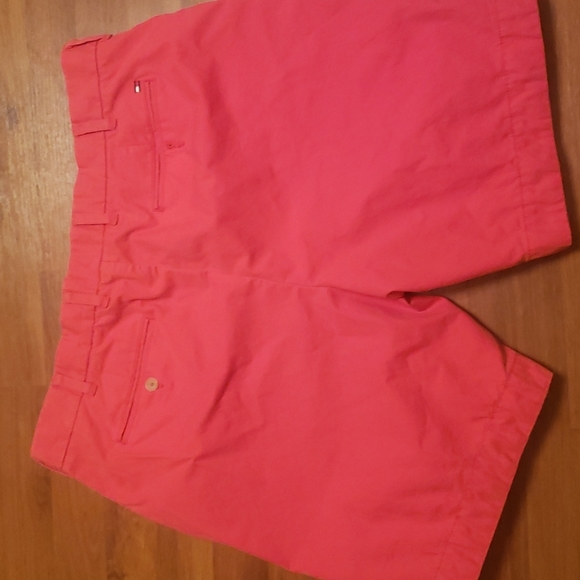 Tommy Hilfiger shorts - Picture 3 of 3